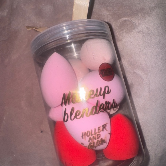 Holler and glow Other - BRAND NEW IN PACKAGE!!  Beauty blenders